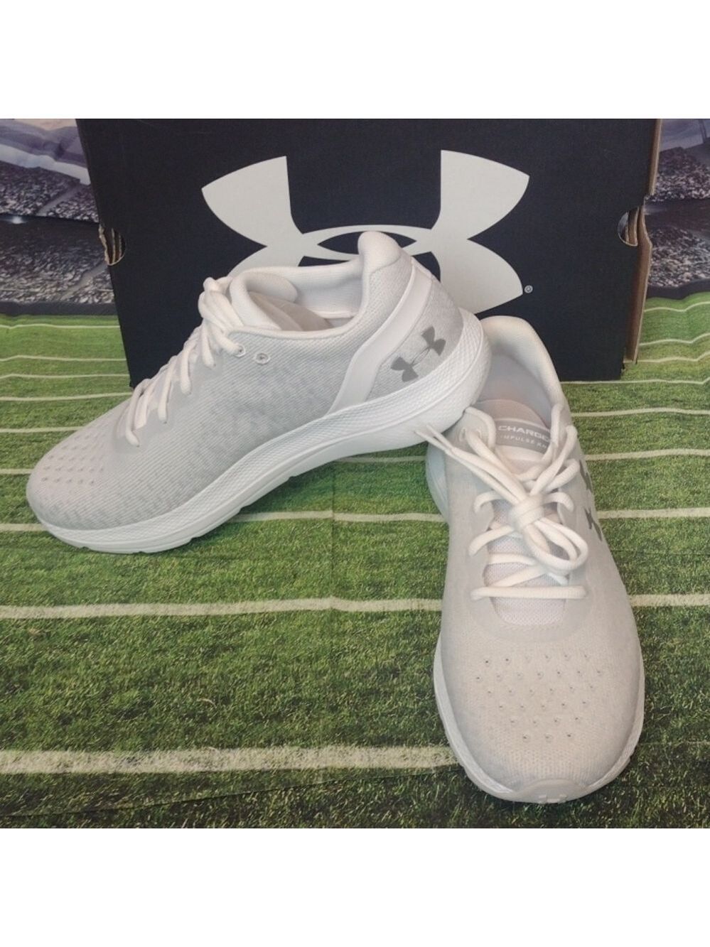 Under ARMOUR NWT Charged Impulse Knit Shoes Size 11